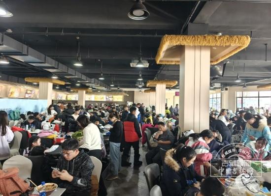 雪假“燃”动庙香山！亲子冰雪热潮解锁冬日欢乐