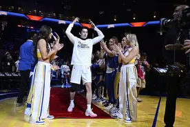 表现不如去年但现场致敬偶像，王鹤棣连续第二年出战NBA全明星名人赛图片