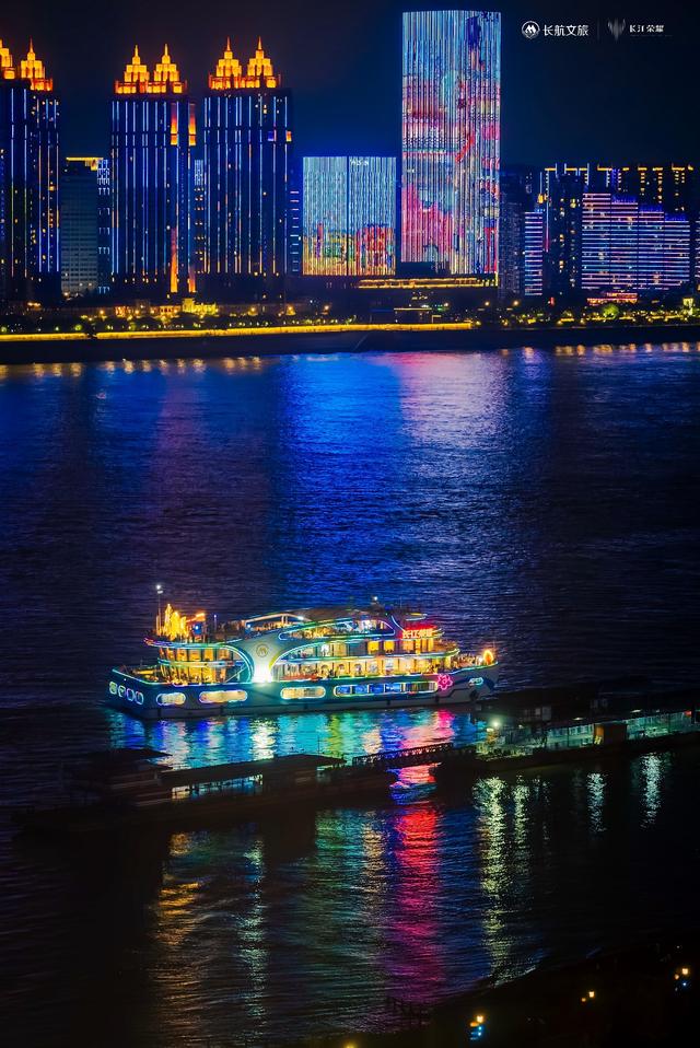 这顿夜宵，长江给的 | 跟着美食游武汉