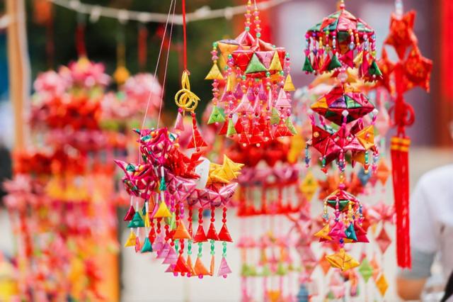 打卡集章活动 解锁“豆豆奇遇”非遗集市新乐趣