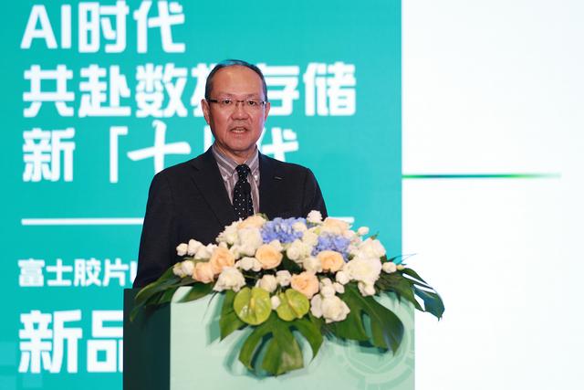 磁带大小塞入75TB数据，日本巨头掏出AI存储黑科技