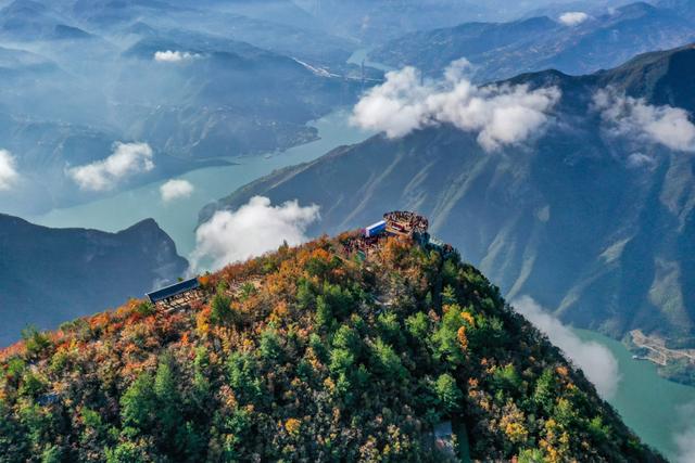 三峡之巅美景如画