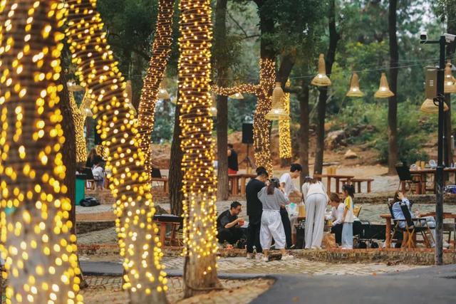 天黑不打烊，来东湖来过夜生活！