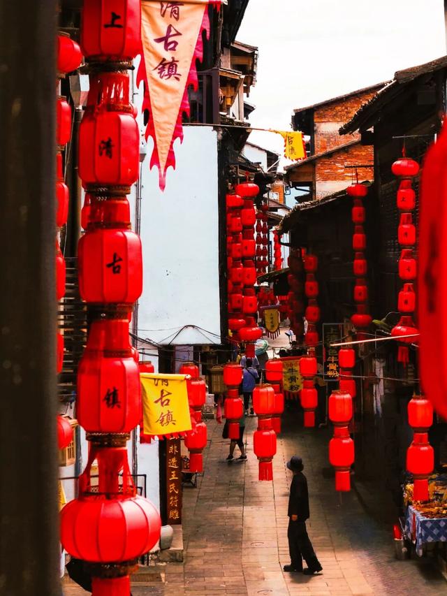 央视《大美中国》爆火23秒！这座“仙人秘境”藏不住了，赶紧安排！