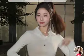 吴柳芳被批“擦边”后身穿长袖长裤跳舞，拉链拉至颈部下方，此前粉丝暴涨超200万图片