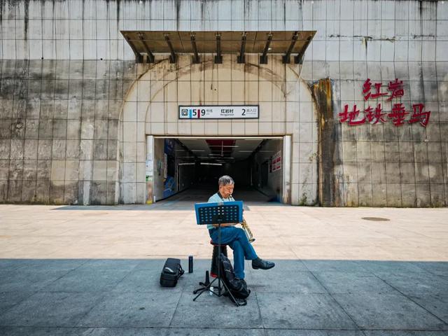 乘轨道交通游重庆丨打卡9号线主要景点