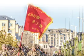 英雄营里英雄兵（强军路上）图片