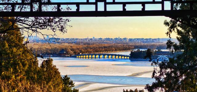 北京今天的“金光穿洞”，美得无可挑剔