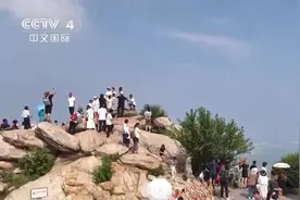 旅游市场持续火爆 文旅消费活力足人气旺图片