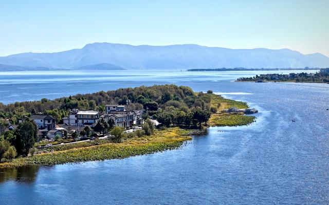 交出幸福答卷丨守护清澈洱海，共筑人湖和谐