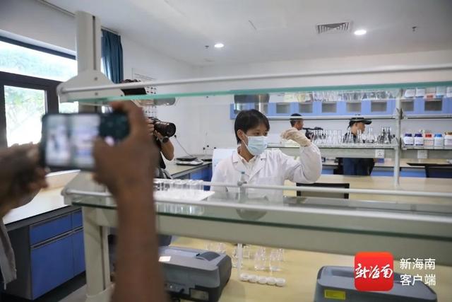 组图｜中外媒体团走进陵水 沉浸式感受海南海洋保育与海岛魅力