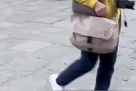 女子在意大利街头穿汉服，被阿姨问：怎么穿这种衣服，不难为情吗？图片