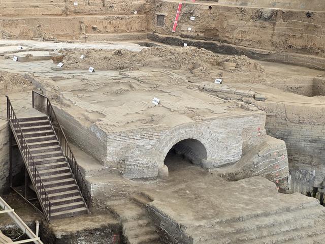 开封三章 | 人文