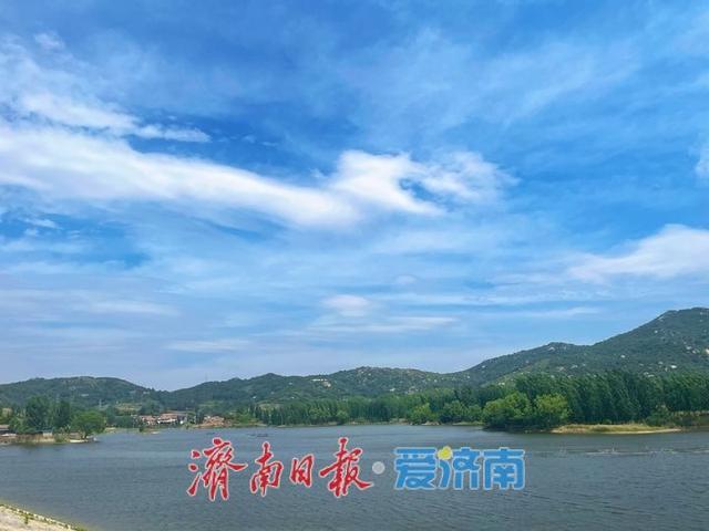 一年四季 泉在济南丨一湖碧水映青山 解锁夏日治愈系风光