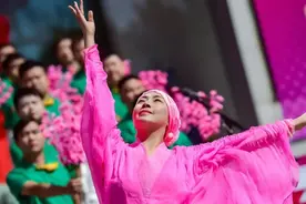 40多岁就患上乳腺癌，拖到浑身痛才去医院，两年里她是如何涅槃重生的图片