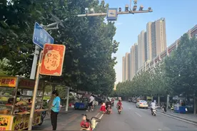 兰山区焦庄社区夜市收管理费不开收据，工作人员：马上整改图片