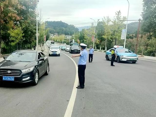 多部门为“双节”保驾护航（更多）
