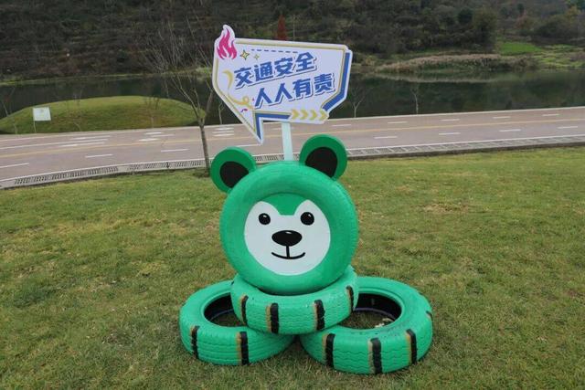 打卡！曲靖首个交通安全主题公园，遛娃学知识，闯关超有趣！