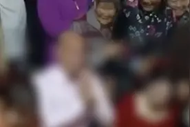 安徽泗县男子同时迎娶两个新娘？官方通报：系直播人员策划闹剧视频封面