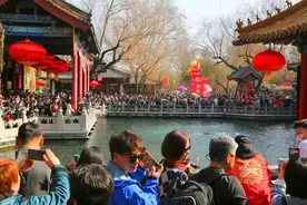 多元化夜间文旅点亮泉城，假日济南年味足、人气旺、市场兴图片