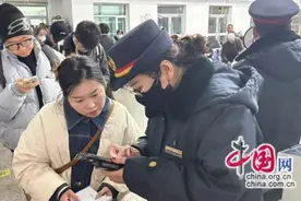 认清抢票软件“三板斧”抢票尽头是12306图片