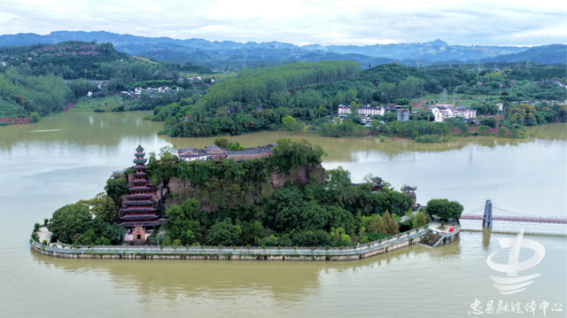 忠县：“高峡出平湖” 江城景色殊