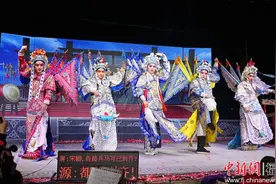 厦门：芗剧《五子挂帅》新年首演盛况空前图片
