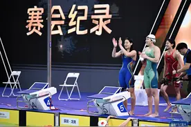 游泳全国冠军赛｜浙江寿仙谷队打破女子4x200米自由泳接力赛会纪录夺冠图片