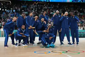 美国男篮队史奥运纪录：阿杜总分断档领先；甜瓜单场得分第一图片