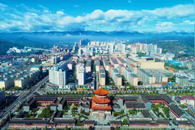 回望“关键一年” 经济“稳健前行”——平凉华亭市2024年经济社会发展回眸图片