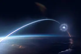 美国的“金穹”计划 会引发新一轮太空军备竞赛吗？图片