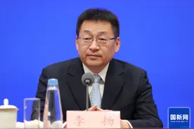 2024年全年客运量将达到645亿人次，同比增长5.2%图片