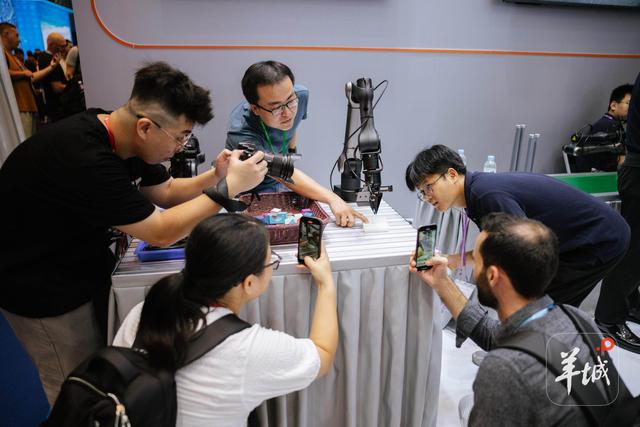 图集｜当广交会遇上十五运会，大湾区双重Buff叠满！