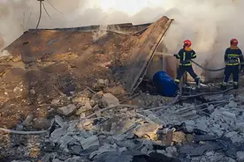 外媒：乌官员称俄罗斯对乌发动“最大规模空袭”，攻击目标覆盖乌克兰全境图片