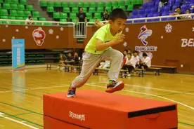 北京市青少年跑酷大赛，200余名小选手参与角逐图片