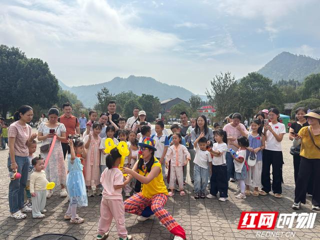 组图丨三日接待游客近4万！岳阳张谷英景区双节同庆 实力“圈粉”