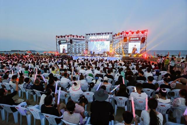 日照的夜为什么上头？“沙滩+音乐+轻奢游” 戳中年轻人的心巴