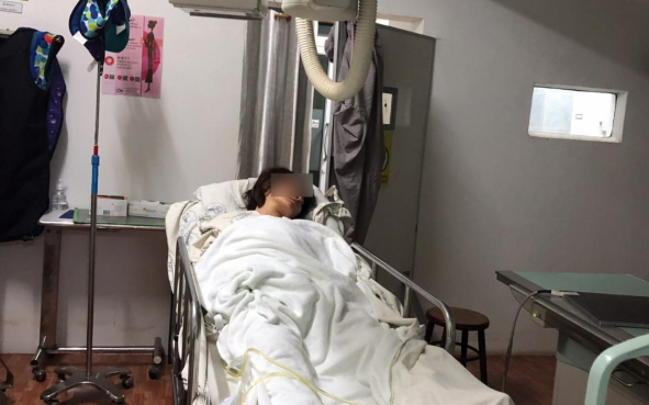 “孕妇泰国坠崖案”当事人王暖暖得知男方代理律师要出庭抗诉后情绪崩溃