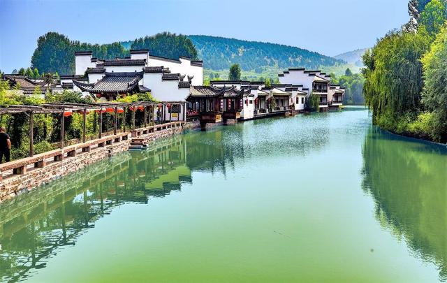 叫响“平阴好滋润”文旅品牌，平阴县夏季文化旅游季“好戏连台”