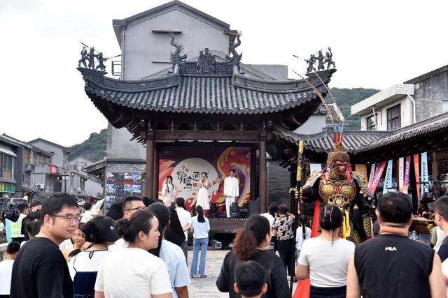老街为啥频频吸引客流 看5.5万人次背后的“坡南答案”