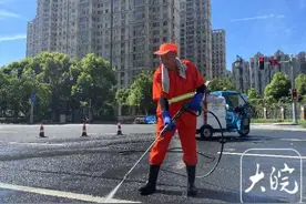 “大暑”天 他们依然劳动在炎炎烈日下图片