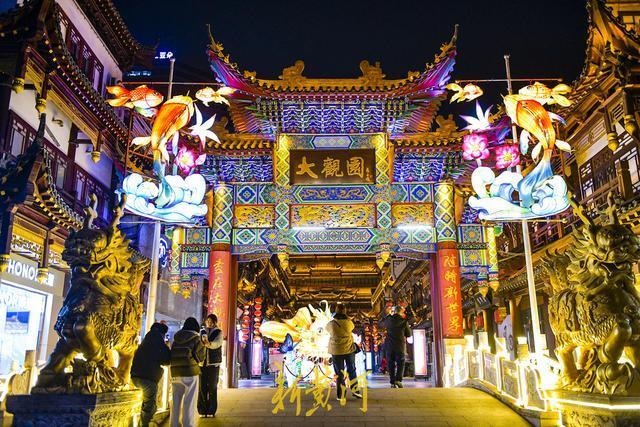 花灯展点亮百年商埠泉城夜色再添国风新韵