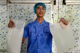 椰子水成中国饮料市场新宠 带动毛椰进口需求上升图片