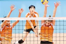 天津渤海银行女排新外援加速融入 费蒂索娃秀出拦网特长图片