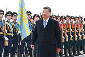 习语丨习近平为何用“风雨同渡、关山共越”形容中俄关系？图片