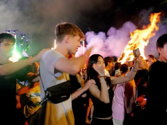 火火火火火！这个夏天总要来趟楚雄吧