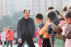 课间15分钟怎么管理？杭州一小学已试行一学期，校长经验：不管！发呆也很好图片