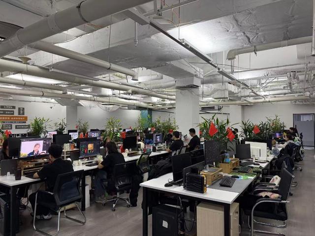 新华视点·关注城市更新丨“00”后为啥又开始爱逛街了？ 第3张