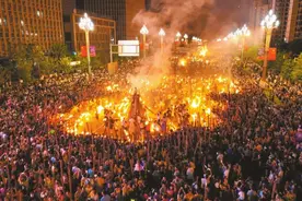 2024年凉山彝族火把节7月19日启幕 7月29日晚举行火把狂欢图片