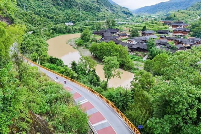 云海为幕，草原为台！11.8-9日，“大美里耶・云端上的骑行”自行车赛邀你共赴精彩